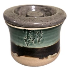 Julia E Dean Studio Pottery Pine Tree Candle Holder Jar w/Lid Cabin Decor 3 3/8"