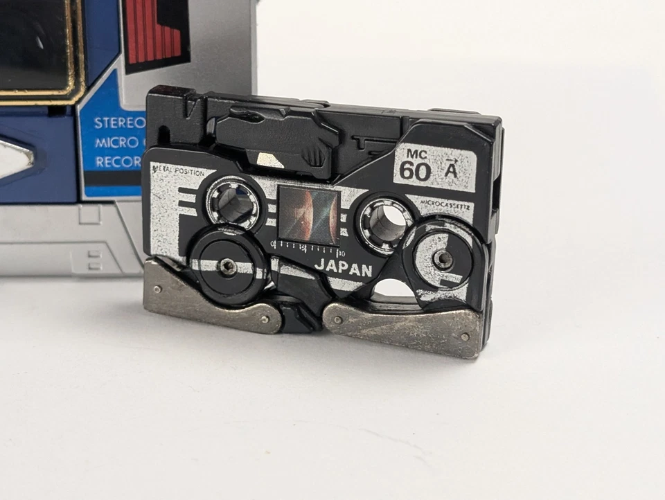 1984 Hasbro Transformers Soundwave & Ravage Vintage G1 Action Figure - Image 3 of 4