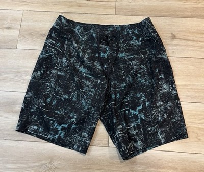 Lululemon Mens 33 Current State Board Short Swim Trunks 10'' Inseam Black Green