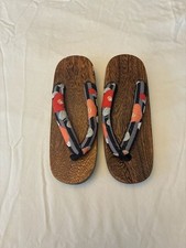 Women's Traditional Japanese Geta Wooden Clogs with Floral Fabric Straps