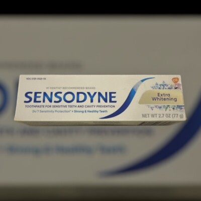 Sensodyne Extra Whitening, 2.7 Ounce New In Box