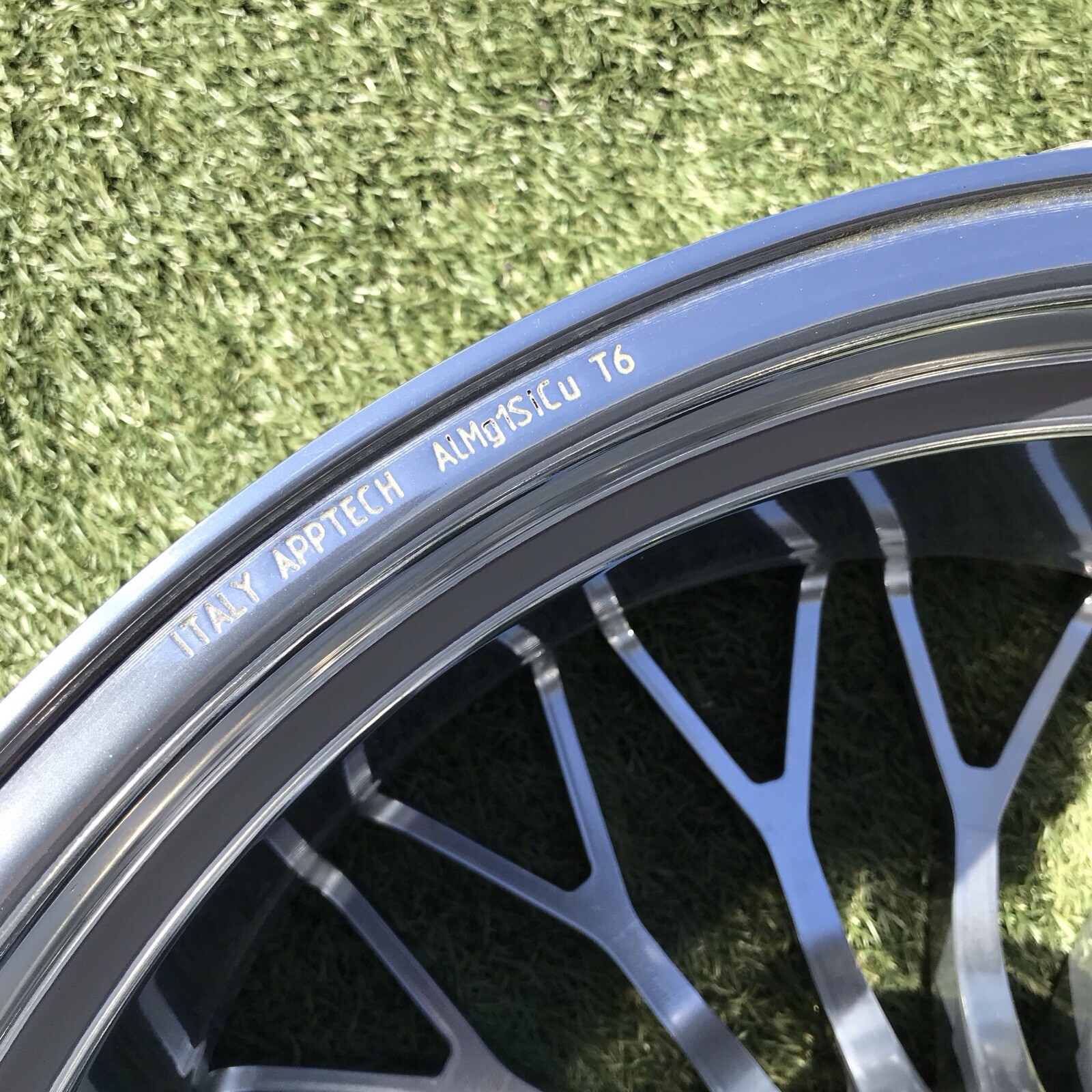 20 21 LAMBORGHINI SV SVJ RIMS ULTIMATE WHEELS CERAMIC 470601017 STOCK OEM SET 4