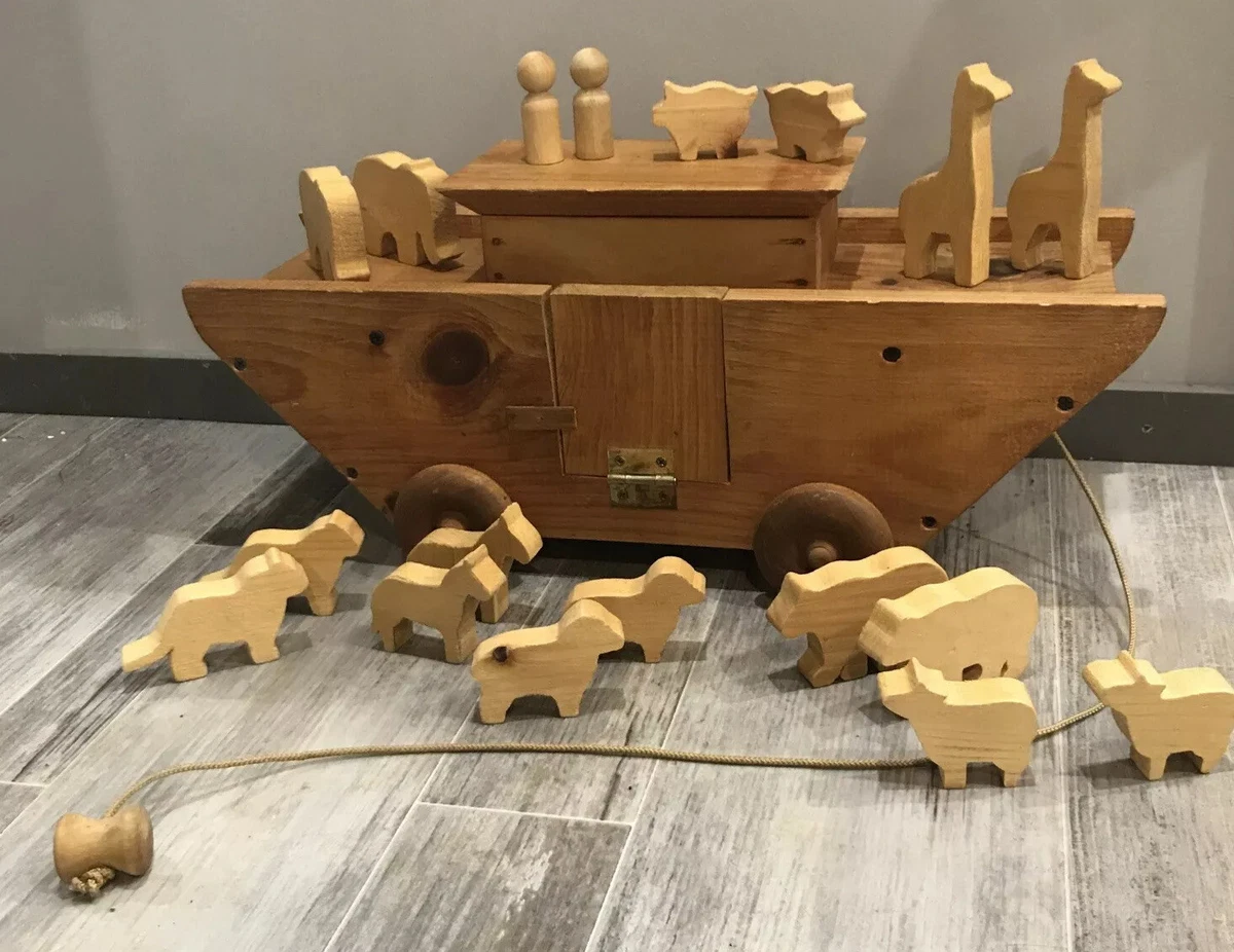 Handmade toy Noah’s Ark and wood animals bdtender.com