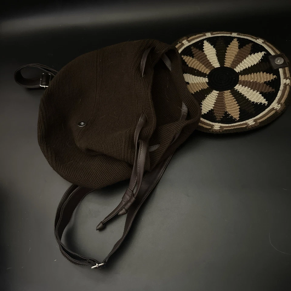 Mochila Bolso Colombiano Wayuu Mochila Marrón Cubierta con Solapa Foto 2 de 4