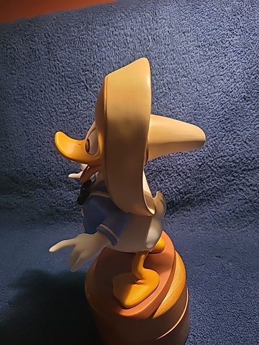 WDCC THREE CABALLEROS Amigo Donald 50th Anniversary Figurine NIB w/COA MINT - Picture 2 of 6