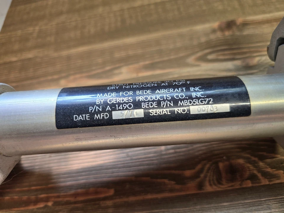 Bede BD-5 Front Landing Gear Strut & Spindle Assembly – P/N MBD5LG72 (A-1490) - Image 3 of 4