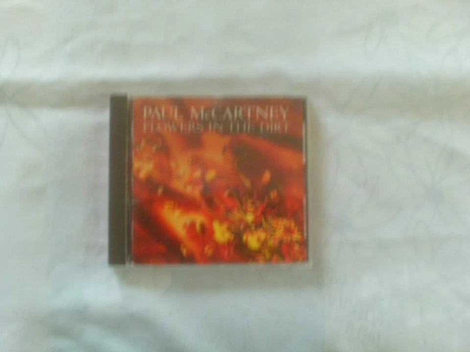 Paul McCartney Flowers in the Dirt (CD) - Image 3 of 3