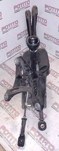 1K0711050A Leva cambio compl.  AUDI A3 (8P) 1.6 Ber. 3p/b/1595cc - Imagen 1 de 4