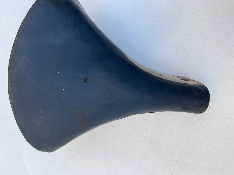 Vintage San Marco Bicycle Saddle in Blue & White Made In Italy - Image 3 of 4