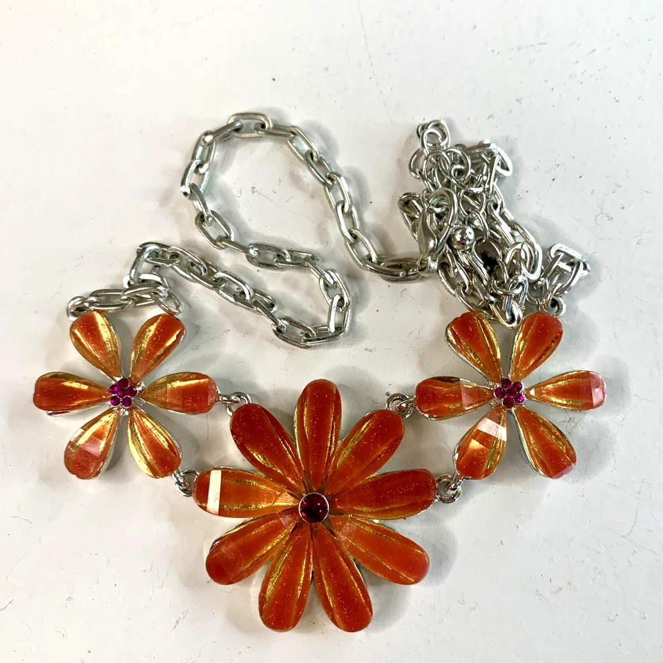 Collar llamativo flores naranja brillante de colección pedrería coloridos tono plata Foto 4 de 4