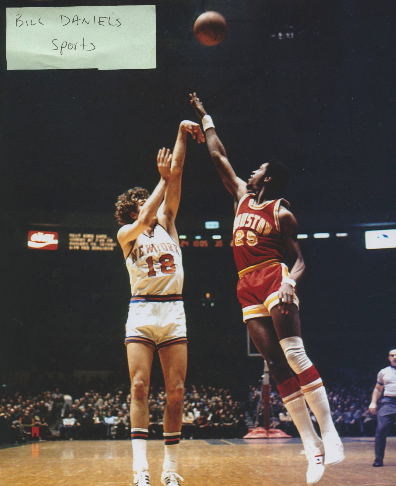 PHIL JACKSON NEW YORK KNICKS 1972 CLIFF MEELY HOUSTON ROCKETS 8 X 10 ...