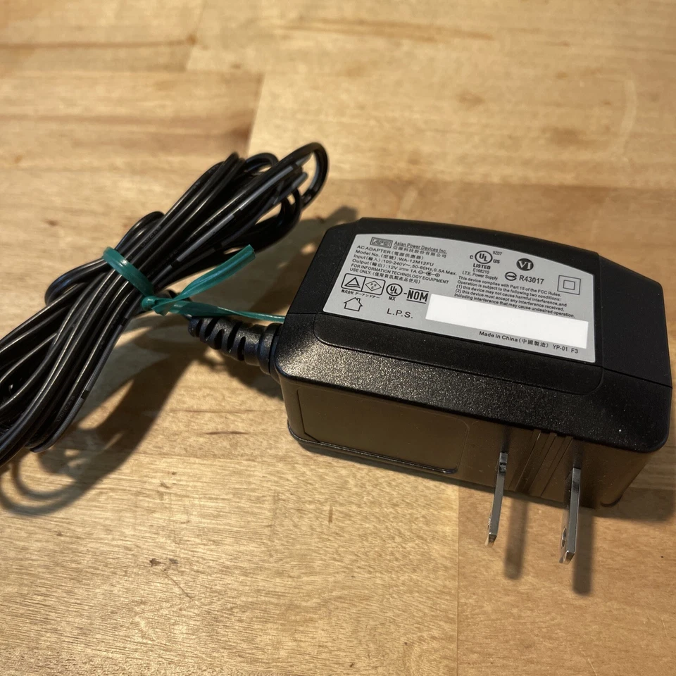 ARRIS Surfboard SB6190 -32x8 Docsis 3.0 Cable Modem - White Lightly Used 1 Month - Image 4 of 4