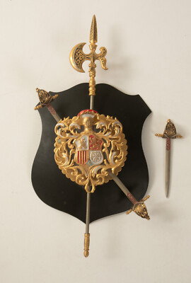 Small Toledo Spain Coat of Arms (P4L) Knight (JSF6) Crest Swords Halberd Parts