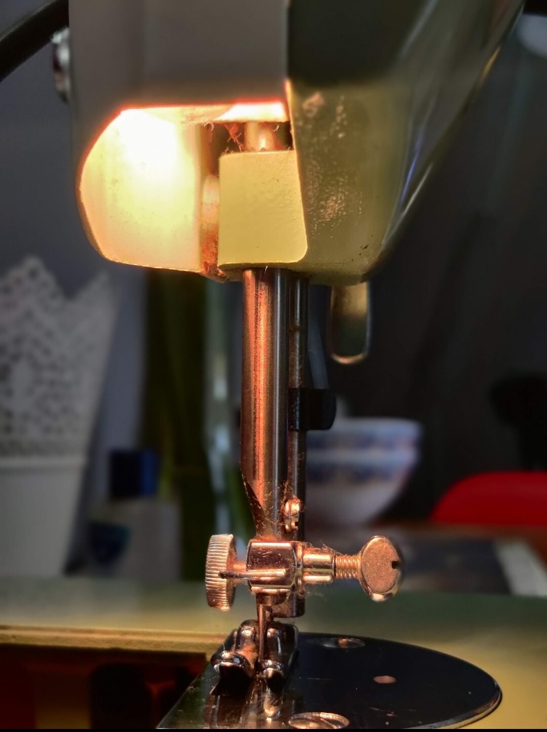 Vintage 1960's Pinnock Model 450 Sewing Machine Case Accessories