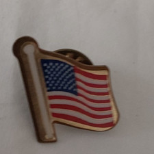 USED AMERICAN FLAG LAPEL PIN