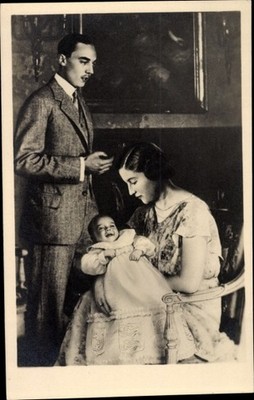 Ak Le Comte et la Comtesse de Paris, Prince Henri de France - 10646749