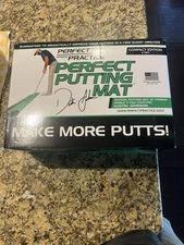 PERFECT PRACTICE Putting Mat, Barely Used.