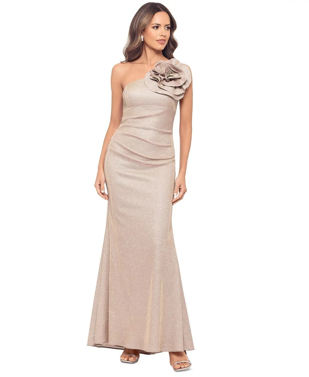 green emerald velvet dress Betsy & Adam Women's Metallic V-Neck Long-Sleeve Gown - Mocha Gold