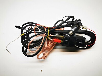 VOLVO XC90 2006 / 02-06 NESA 40CH FM-SENDER NFM-40T RA6NFM-40T + KABEL