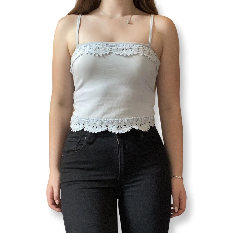 New Look pale pastel blue crop top floral pattern square neck size 8 - Image 2 of 4