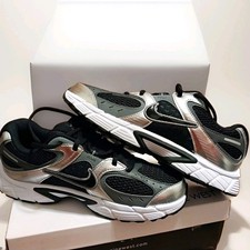 Nike V5 RNR Low Top Sneaker Black/Silver/Whit...