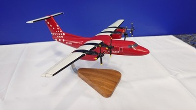 De Havilland DHC-7 Dash 7 1:100 der Air Greenland OY-GRD Modell