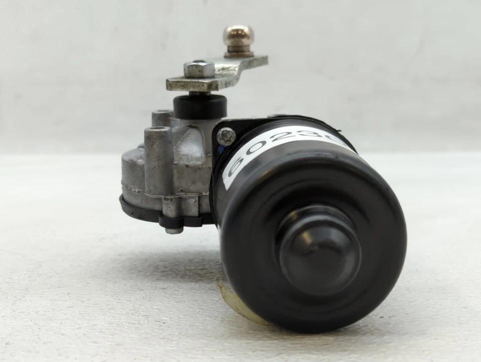 2014-2017 Chevrolet Ss Front Windshield Wiper Motor MBY1E - Image 2 of 4