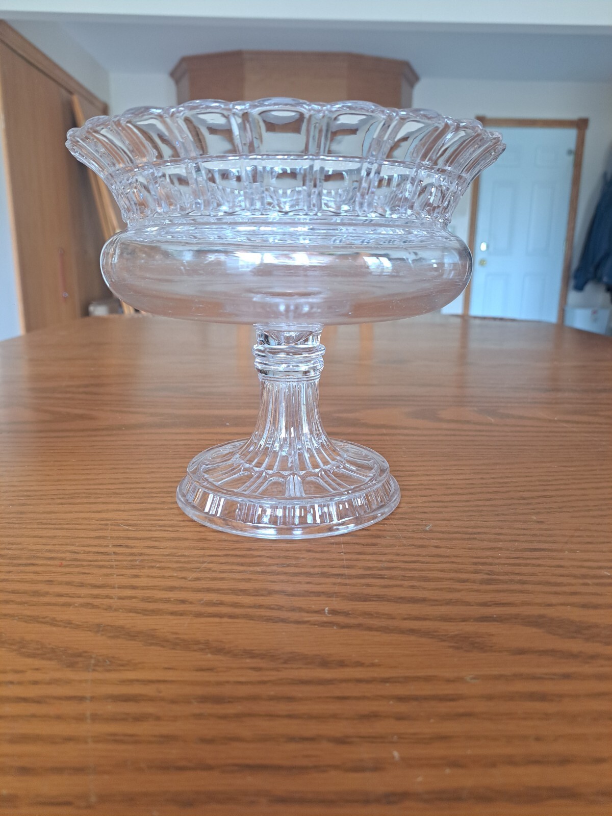 Pattern  Clear Glass Heavy Pressed Glass Pedestal Compote Centerpiece Fruit Bowl
