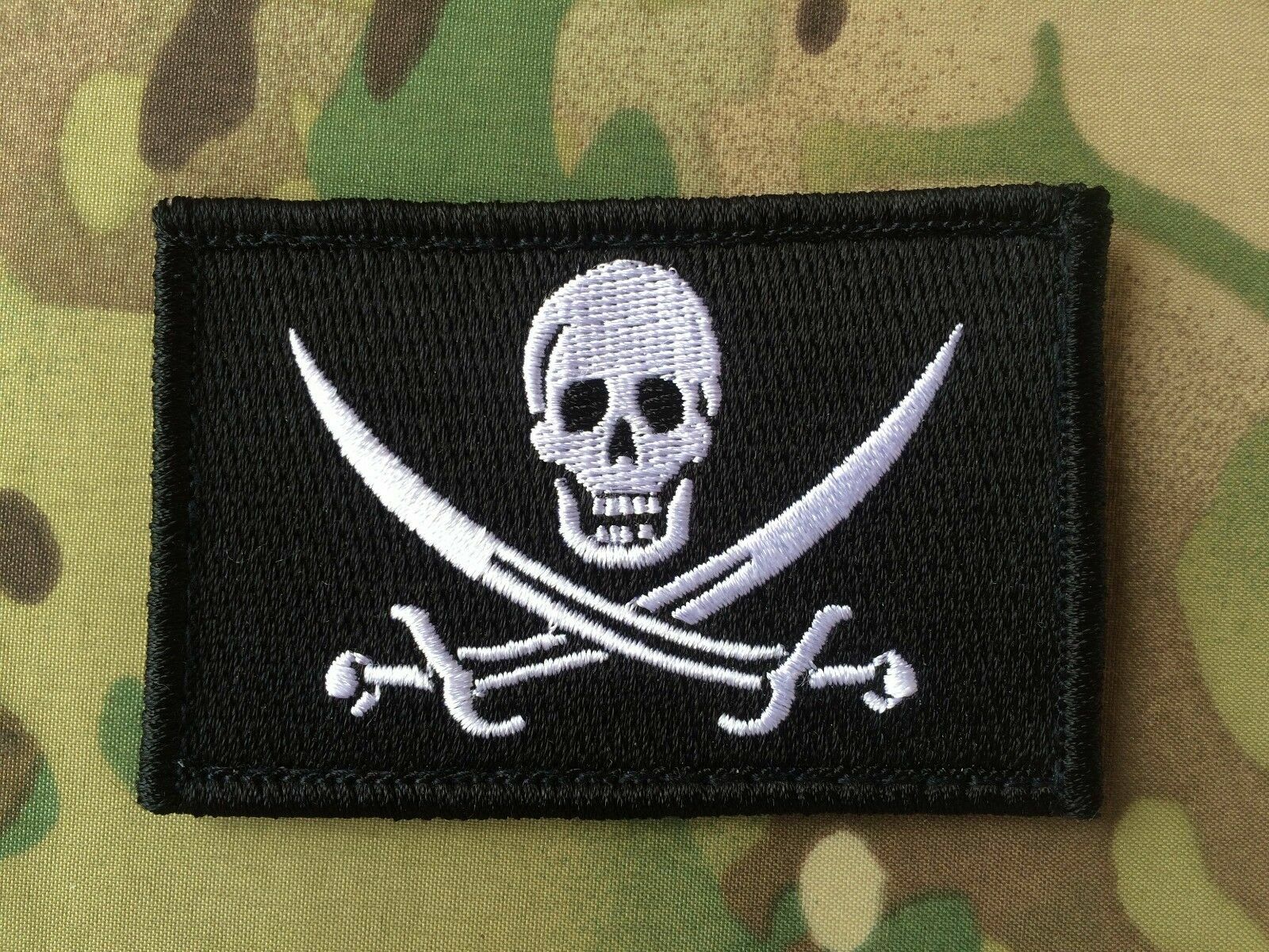 Details about / PIRATE JOLLY ROGER CALICO JACK SkullCrossbone GREEN Embroider Hk//Lp Patch