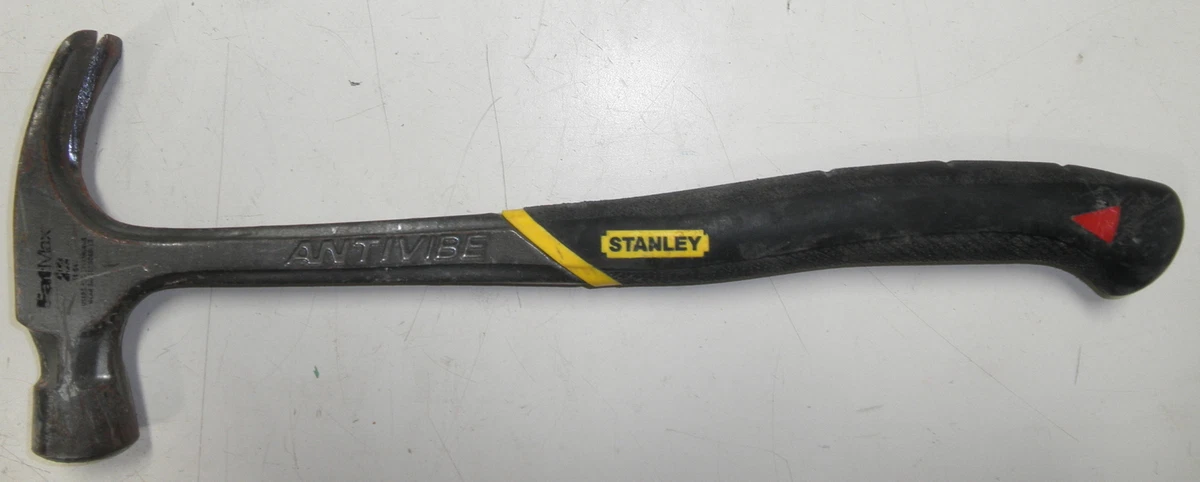 22 Ounce Hammer Stanley FatMax 51 947 AntiVibe Checkered Face