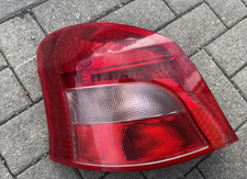 Toyota Yaris P9 5 Türer Bj.05-09 Rückleuchte Rücklicht links