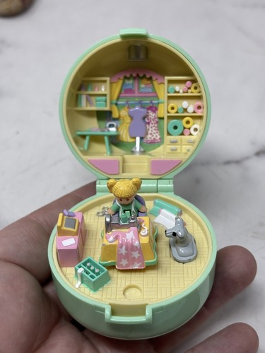 Polly Pocket Dazzling Dressmaker Ring Compact Playset 1991 KOMPLETT Bluebird - Bild 7 von 10