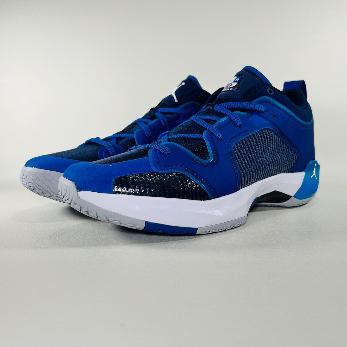 シューズ(男性用) Jordan37 low s-l1200.jpg