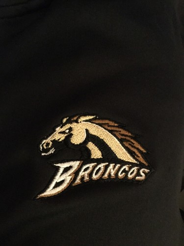 Broncos Under Armour Pull Over 1/4 Zip - Picture 9 of 9
