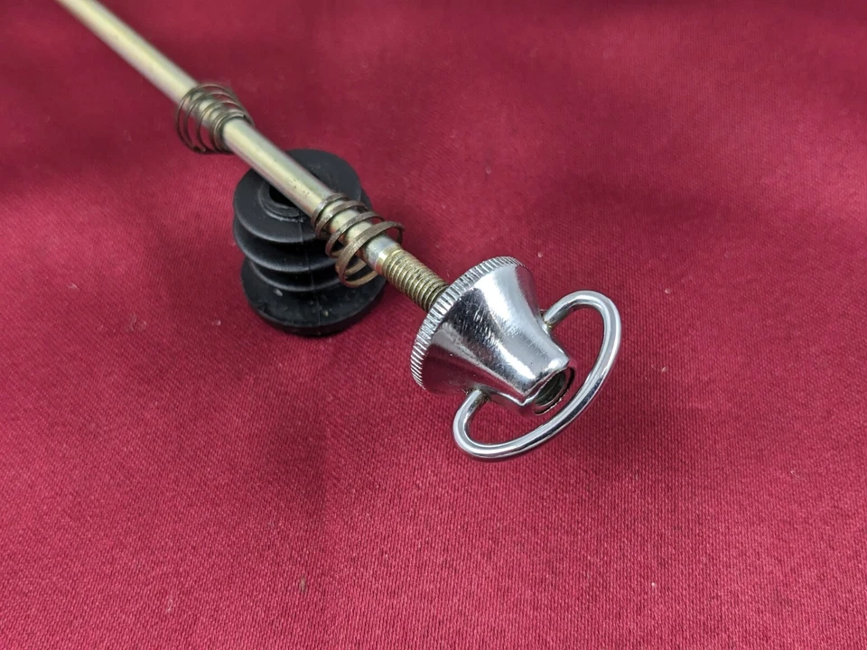 Pincho de liberación rápida trasero especializado vintage anillo en D cromado 155 mm Foto 2 de 4