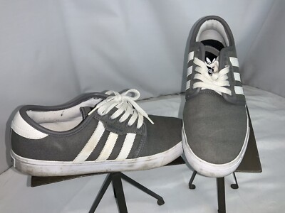 adidas gazelle silver green womens Adidas Men's Seeley Sneaker Shoes (Size 44)