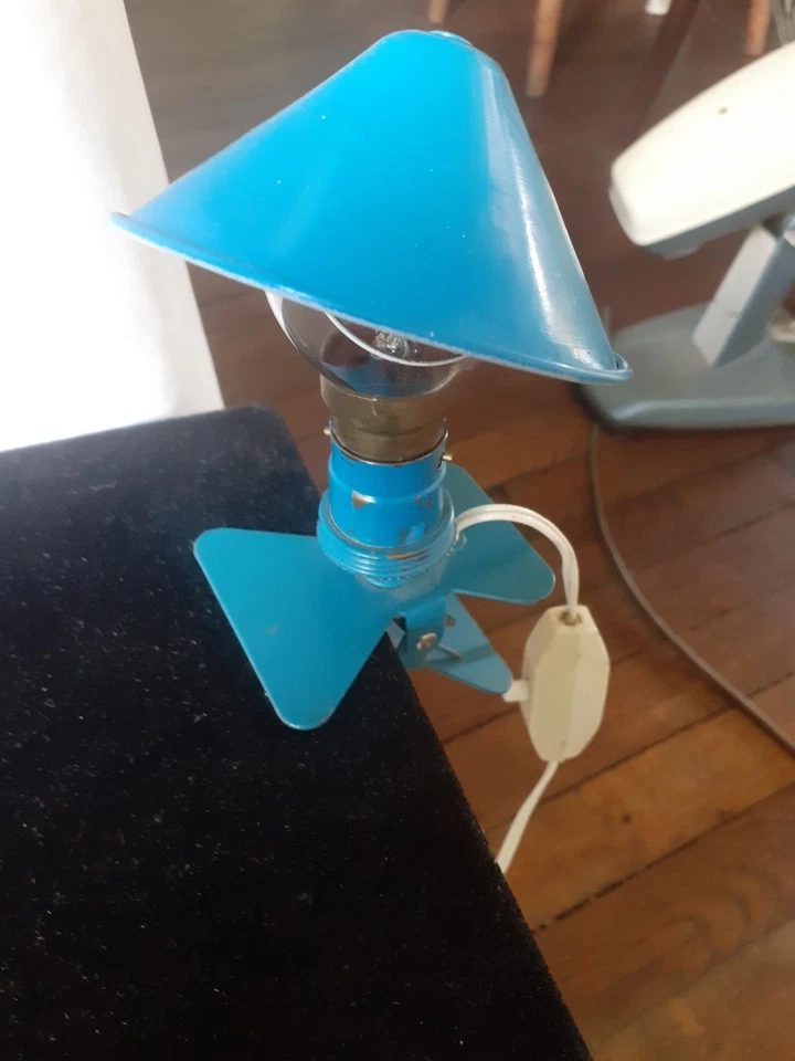Ancienne Petite Lampe à Pince Champignon Veilleuse Métal Bleu - Photo 2/4