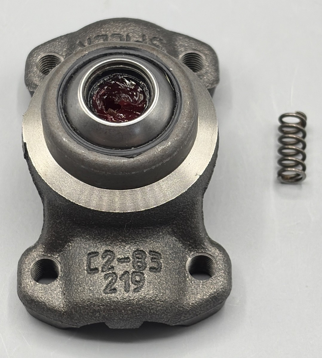 Dana Spicer 211355X Double Cardan CV Centering Yoke - New Open Box