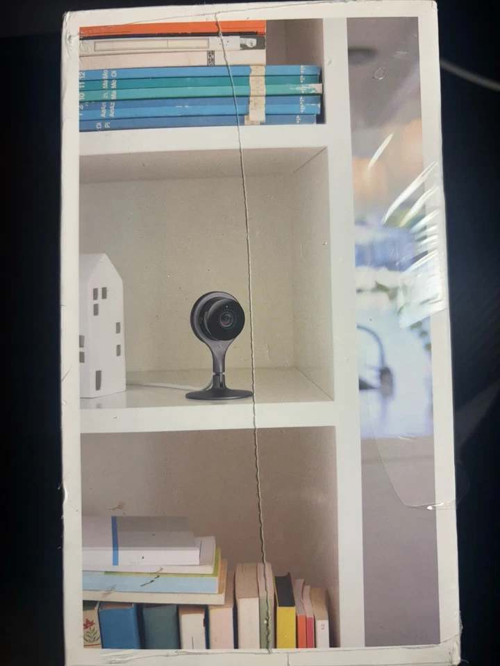 Google Nest Cam Indoor Security Plug-in Wi-Fi Camera NC1102ES A0005 New & Sealed - Image 2 of 4