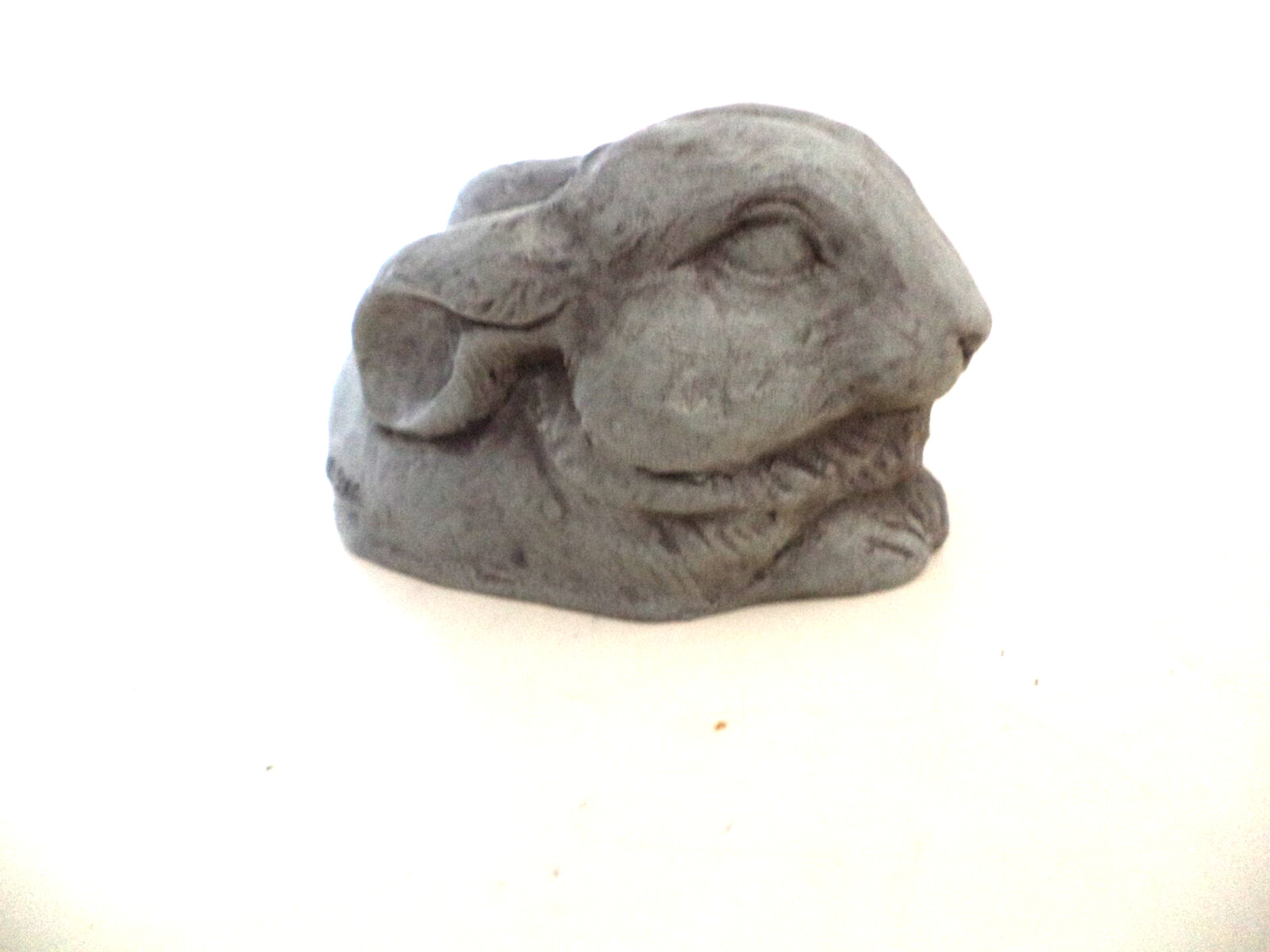 1993 TELLE M. STEIN RESIN RABBIT OUTDOOR HIDE A KEY