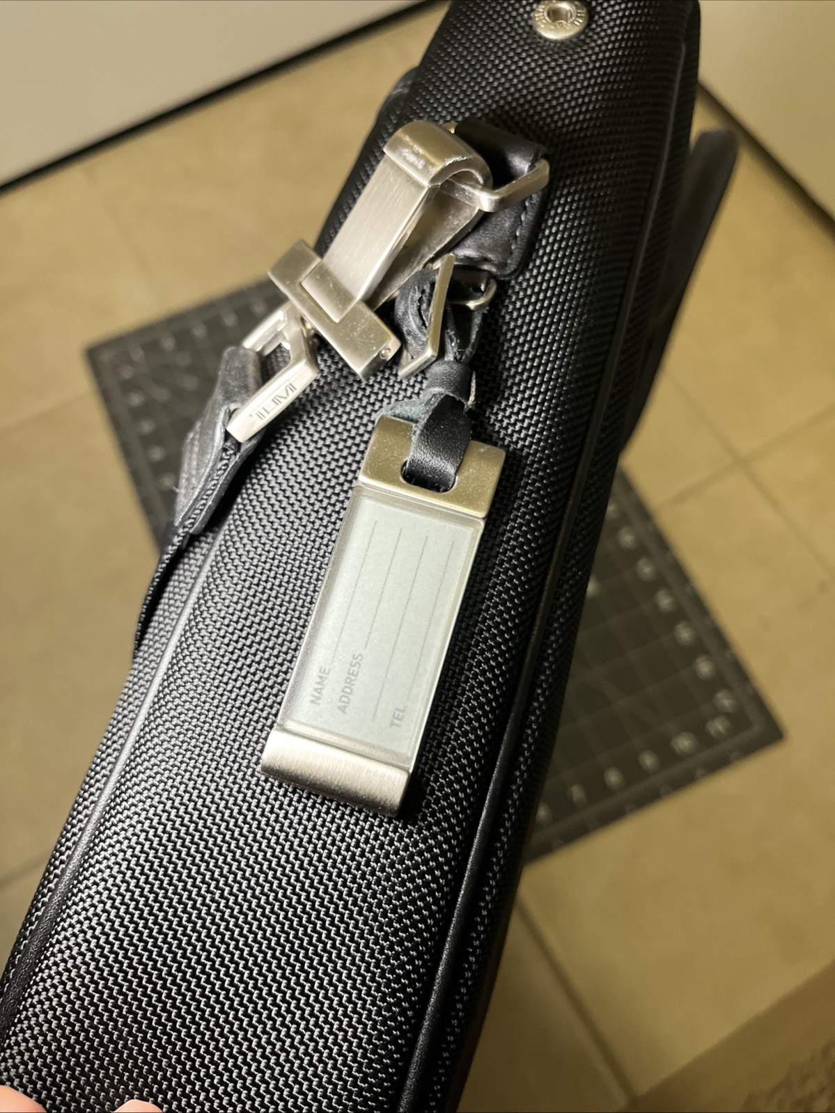 USED Tumi Briefcase Elements Collection Nylon Lea… - image 7