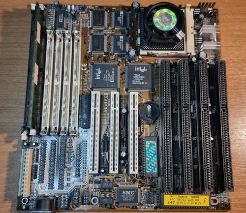 Jetway J-656VXD rev 2.1 + Pentium MMX 200MHz + 16Mb Ram - Picture 2 of 11