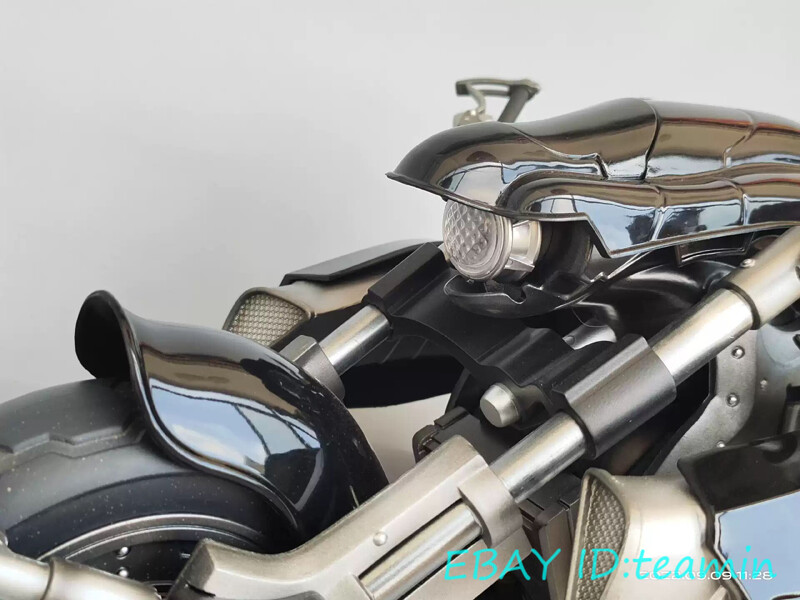GAMETOYS GT-002B FF7 Cloud Strife's Motorcycle 1/6 Scale GAMETOYS GT-002B FF7 Cloud Strife's Motorcycle 1/6 Scale