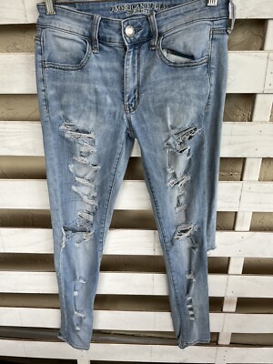American Eagle Light Blue Denim Womens Size 6 Distressed Super Stretch.