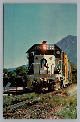 Postcard Rock Island Railroad Unit #4304 Loyal Shipper GP-38-2 Roswell Junction