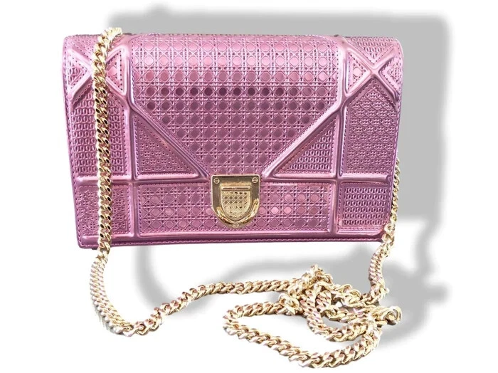 Christian Dior Pink Metallic Calfskin Micro-Cannage DIORAMA POUCH 19 cm Bag