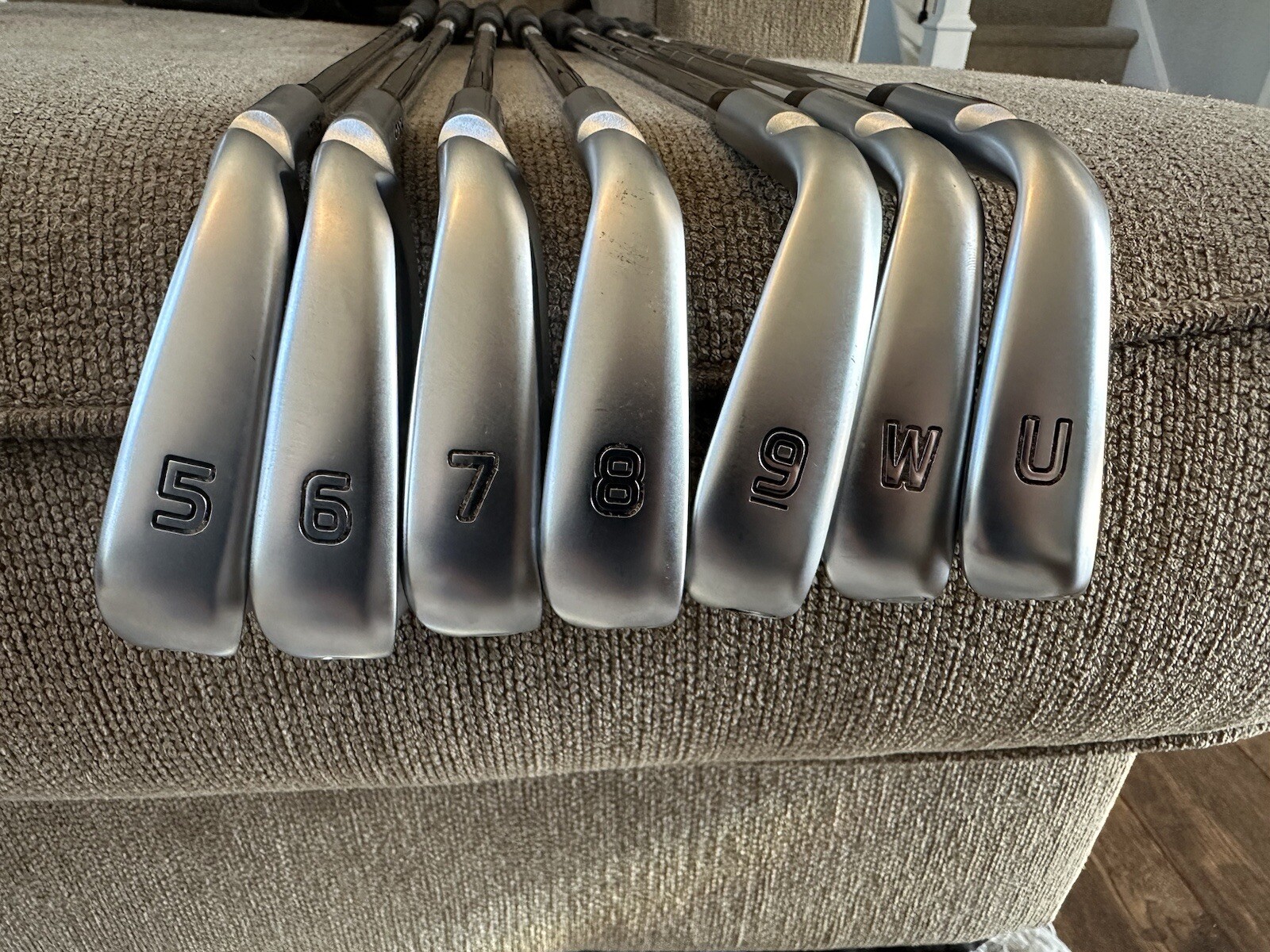 Ping i525 Iron Set Blue Dot Dynamic Gold 120 S300 Jumbomax Grips +1/2