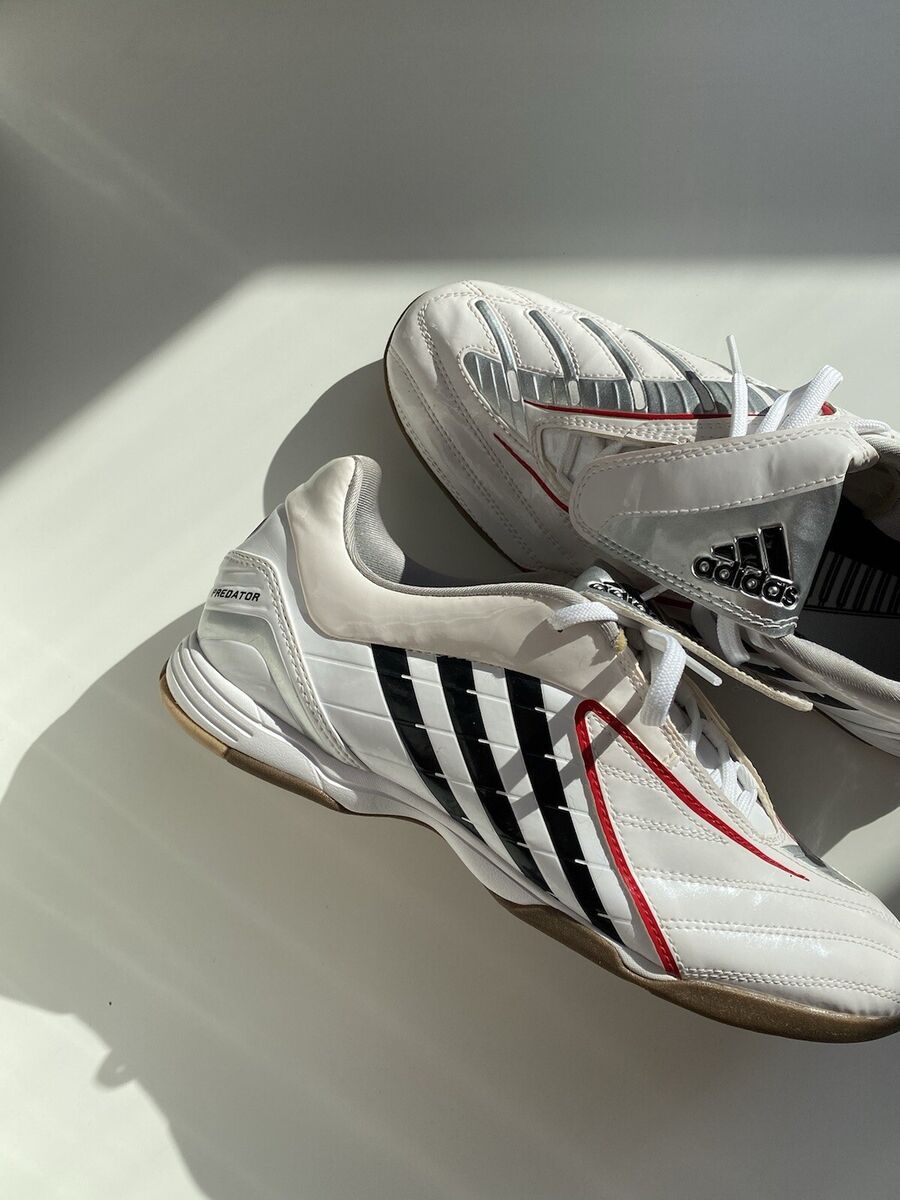 2008 Adidas Predator Powerswerve Indoor / Turf Football 2008 Adidas Predator Powerswerve Indoor / Turf Football