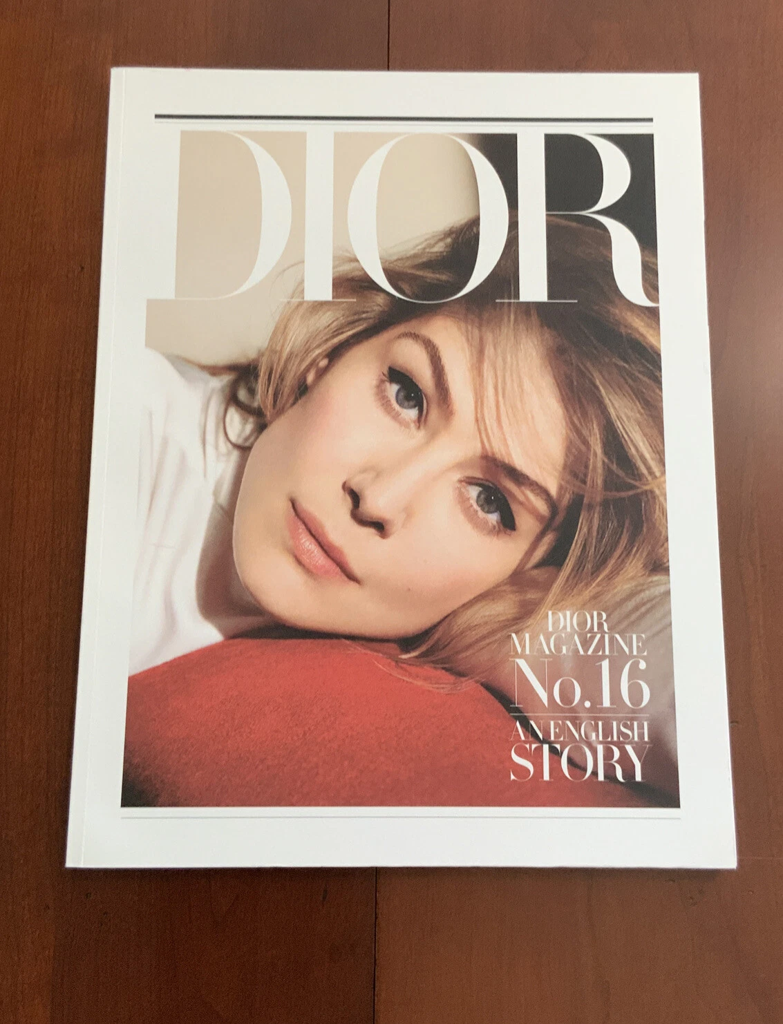 Dior Magazine numéro 16 une histoire anglaise état neuf