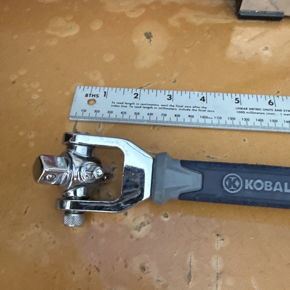 Kobalt Dogbone Multi-Socket Ratcheting Wrench 8-in-1 Swivel Head Tool - Image 3 of 4